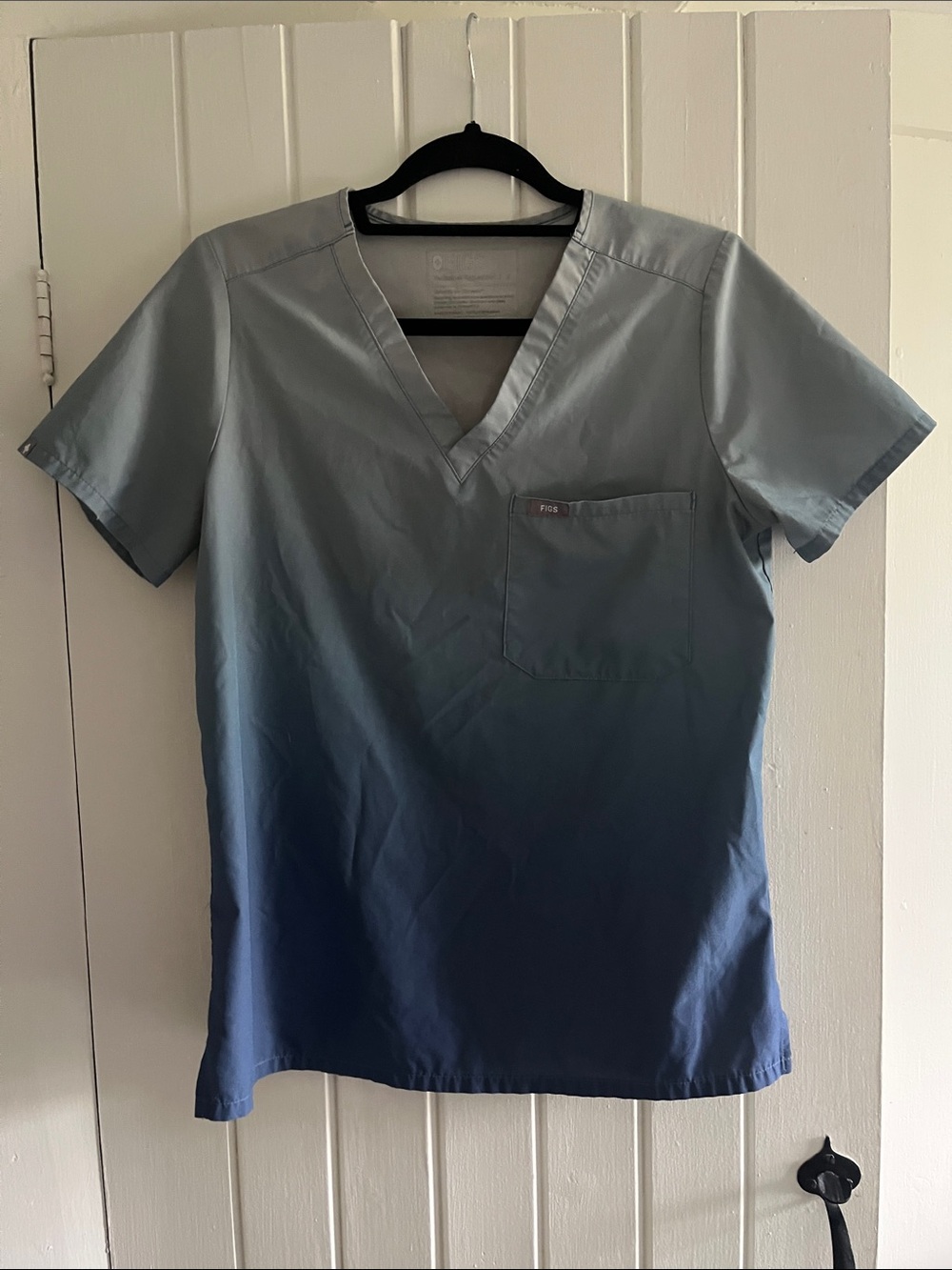 Figs Ombre Blue Catarina Scrub Top, Size Small